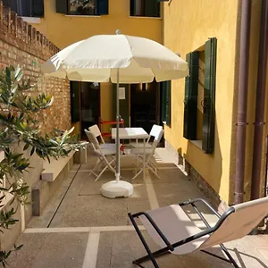 Tre Archi Con Corte Privata Venice