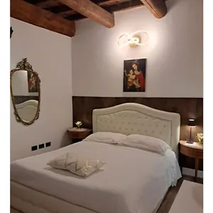 Centro Storico Luxury Smeraldo Suite: Historic Elegance With Hydromassage Ravenna